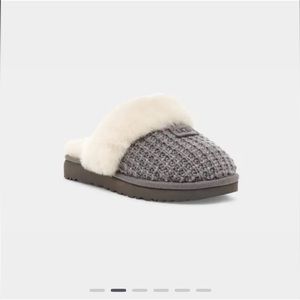 UGG Women’s Cozy Knit Sheepskin Slipper in Charcoal Gray